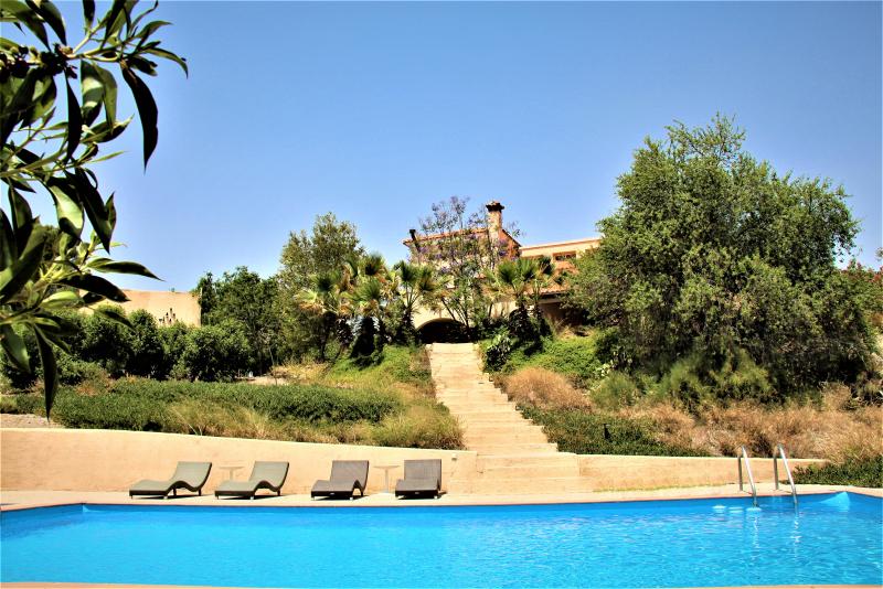 Praktikantin /Praktikant für unsere Reitanlage mit kleinem, wunderschön gelegenen Hotel in Andalusien gesucht