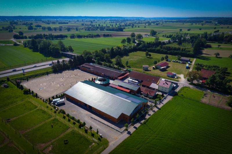Horse groomer wanted for riding facility in southern Germany
