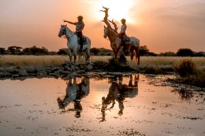 Reitsafaris im wildreichen Kambaku Reserve